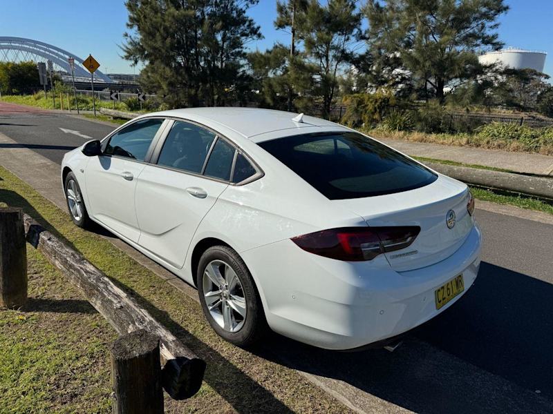 2020 Holden Commodore White Automatic Liftback62882726073857113