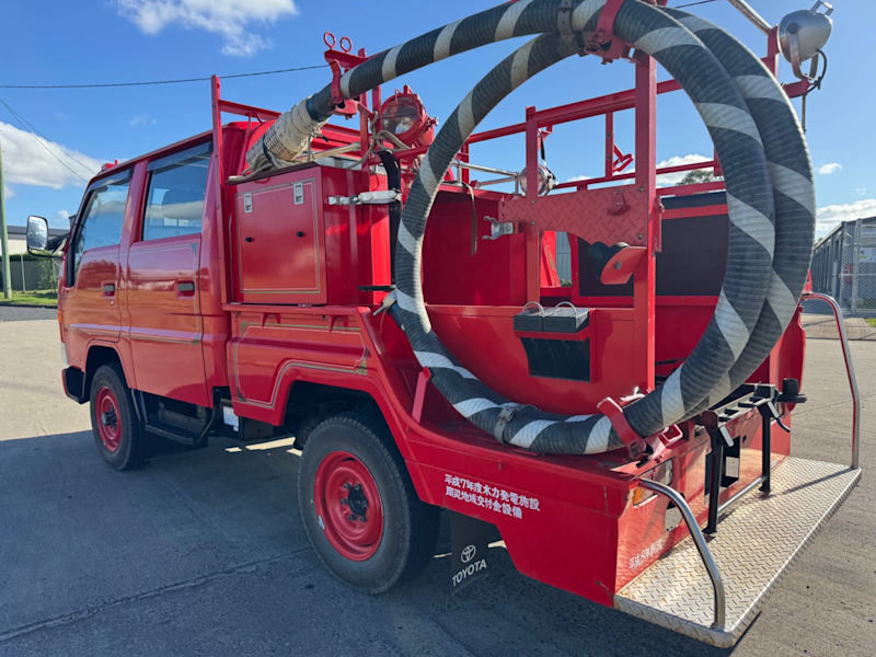 1996 TOYOTA 4WD Fire-Truck, 10k kms, diesel, 4X4!!62935683912962112