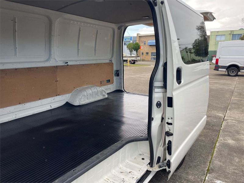 2017 Toyota HiAce KDH201R MY16 LWB White 4 Speed Automatic Van62933704694787113