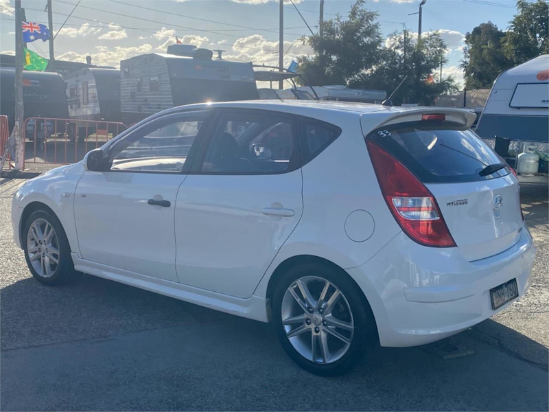 2010 Hyundai i30 FD MY10 SR White 4 Speed Automatic Hatchback62933715147009112