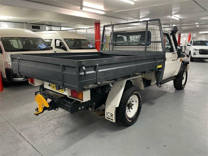 2018 Toyota Landcruiser VDJ79R MY18 Workmate (4x4) White 5 Speed Manual Cab Chassis62934700733699113