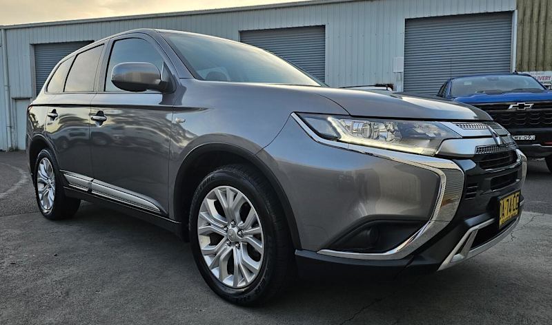 2021 Mitsubishi Outlander ZL MY21 ES 2WD Grey 6 Speed Constant Variable Wagon62934705866755110