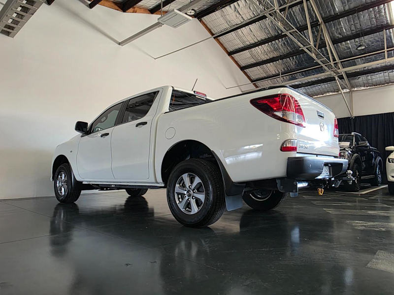 2018 Mazda BT-50 UR0YG1 XT Hi-Rider Utility Dual Cab 4dr Spts Auto 6sp 4x2 12 White Automatic62933712675715112