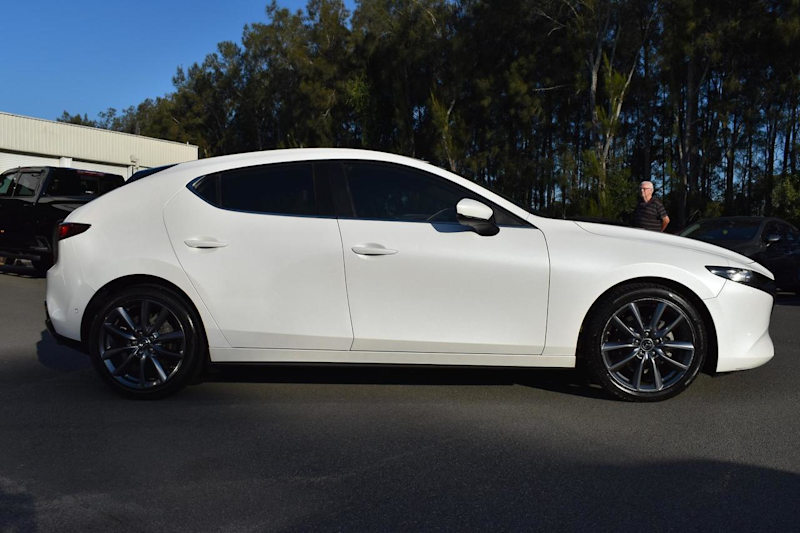 2019 Mazda 3 BP2H7A G20 SKYACTIV-Drive Evolve White 6 Speed Sports Automatic Hatchback62935682301699114