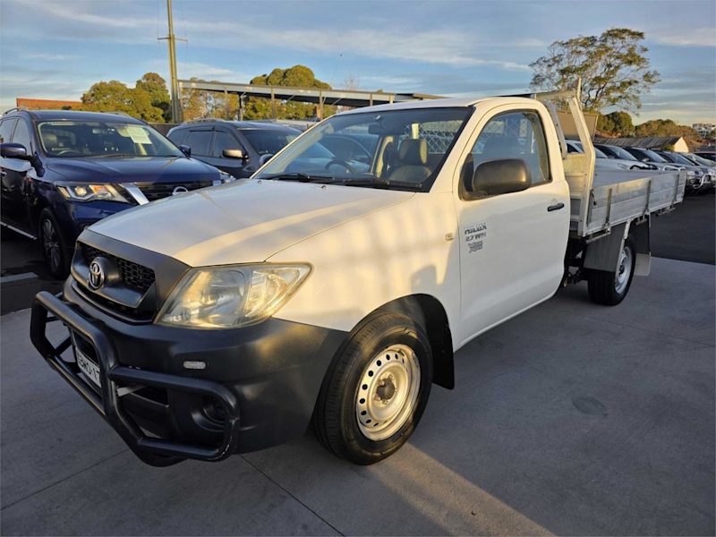 2009 Toyota Hilux TGN16R MY10 Workmate 4x2 White 4 Speed Automatic Cab Chassis62935689315971112