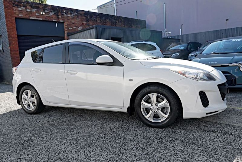 2011 Mazda 3 BL10F1 MY10 Neo White 6 Speed Manual Hatchback62933708440579113
