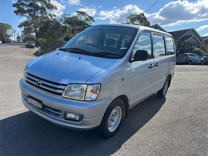 1998 Toyota Spacia Blue 5 Speed Manual Wagon629347025662731121