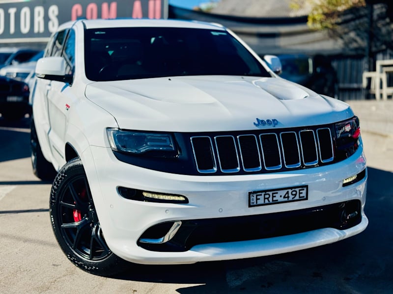 2014 JEEP GRAND CHEROKEE SRT 8 (4x4)62934703295490112