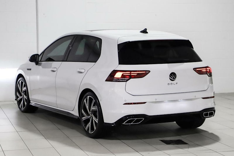 2024 Volkswagen Golf 8 MY24 110TSI R-Line White 8 Speed Sports Automatic Hatchback62882773386626113