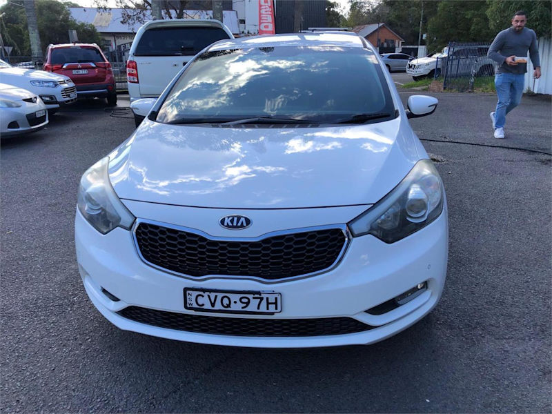 2014 Kia Cerato YD MY15 S White 6 Speed Sports Automatic Hatchback62886406461057114