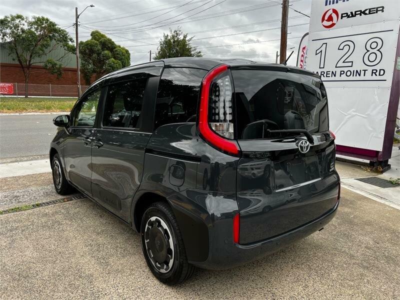2023 Toyota Sienta XP210 3Rd Generation Hybrid Z Grey Constant Variable Wagon62882736315650112
