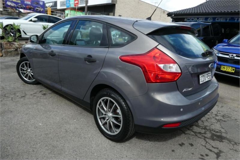 2011 Ford Focus LW Ambiente Bronze 5 Speed Manual Hatchback62933713004674112