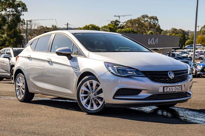 2018 Holden Astra BK R Silver Steptronic Hatchback62885349280899110