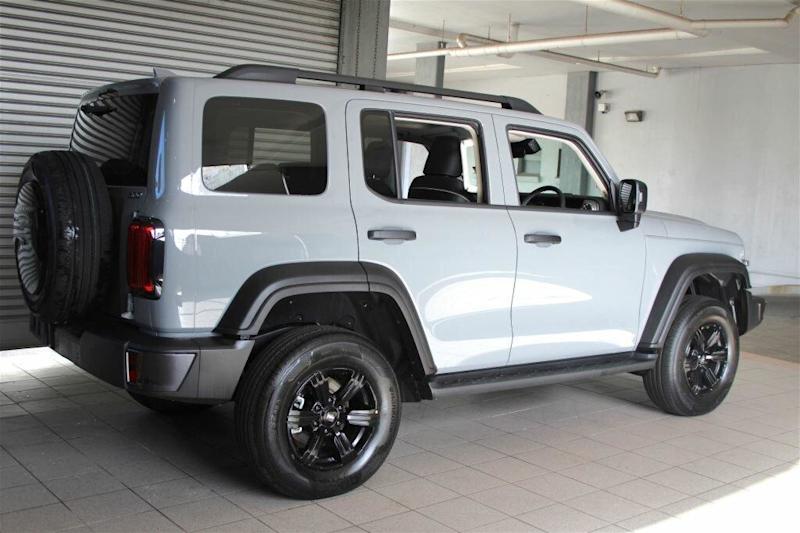 2025 GWM Tank 300 LUX Petrol Fossil Grey 8 Speed Automatic Wagon62882721747073112