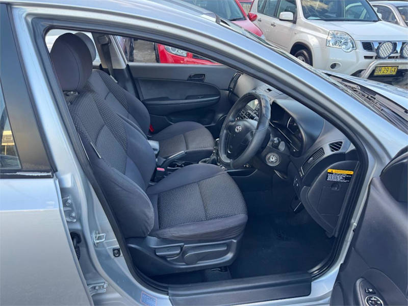 2010 Hyundai i30 FD MY10 CW SX 2.0 Silver, Chrome 5 Speed Manual Wagon62932712122498114