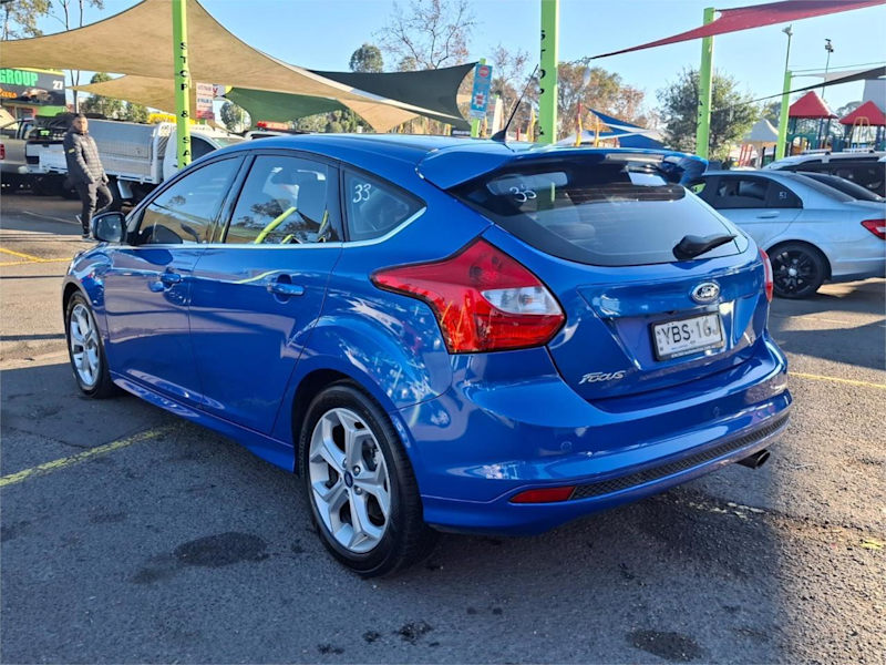 2013 Ford Focus LW MkII Sport Blue 5 Speed Manual Hatchback63437623919747114