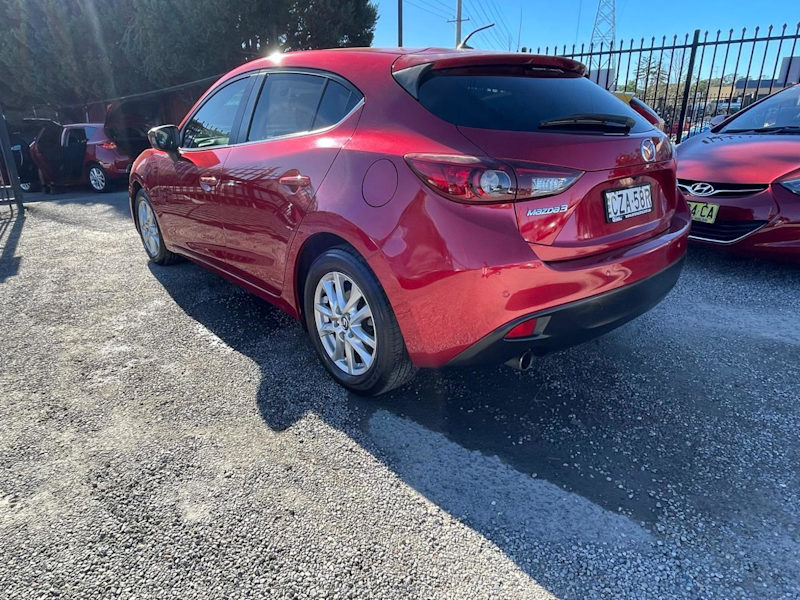2015 MAZDA 3 TOURING BM 5D HATCH, AUTO,  LOW KMS, LEATHER, MEDIA, ,WARRENTY,REGO,JUST SERVICED!62885350734210113