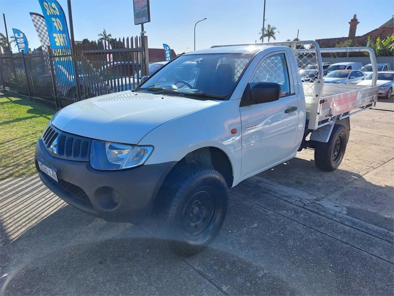 2009 Mitsubishi Triton ML MY09 GL White 5 Speed Manual Cab Chassis62933715451265112