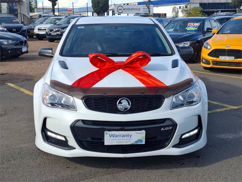 2016 Holden Commodore VF II MY16 SS Black Heron White 6 Speed Sports Automatic Sedan62882765307521111