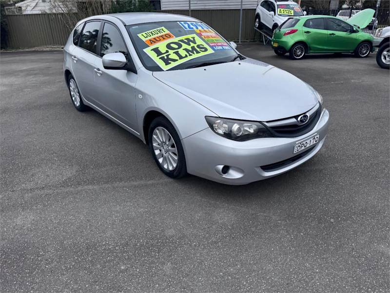2011 Subaru Impreza MY11 R (AWD) Silver, Chrome 4 Speed Automatic Hatchback62936659910657111