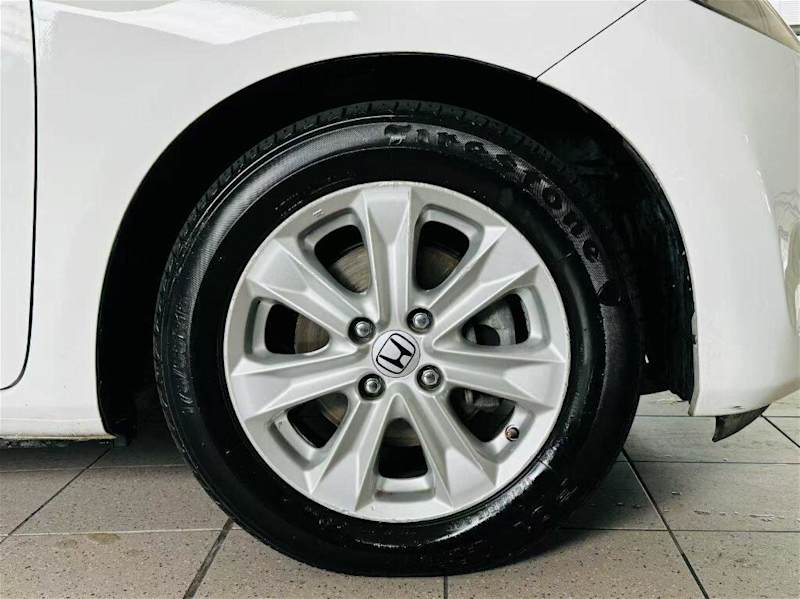 2011 Honda Jazz GE MY12 GLi White 5 Speed Automatic Hatchback62933704380417113