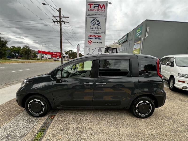 2023 Toyota Sienta XP210 3Rd Generation Hybrid Z Grey Constant Variable Wagon62882736315650113
