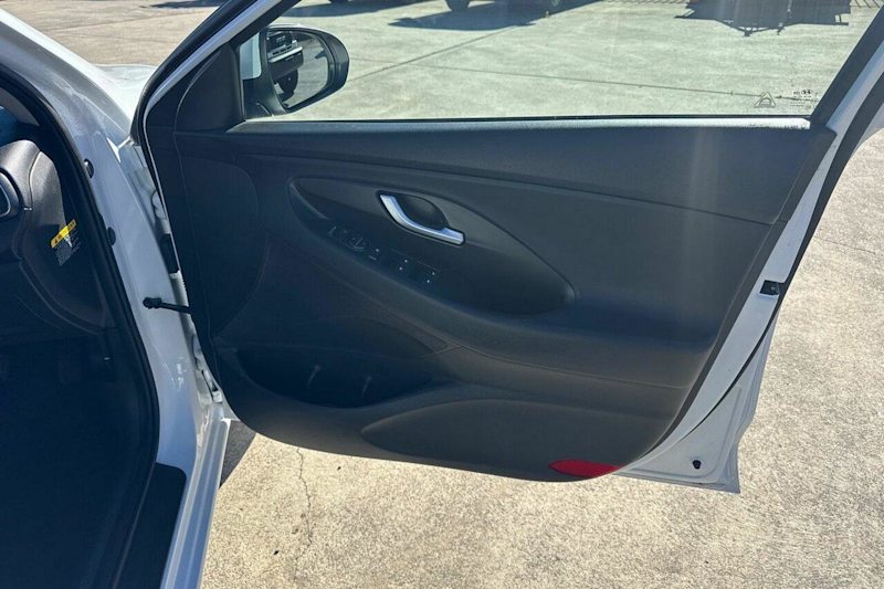 2020 Hyundai i30 PD2 Active White Hatchback62935687570433114