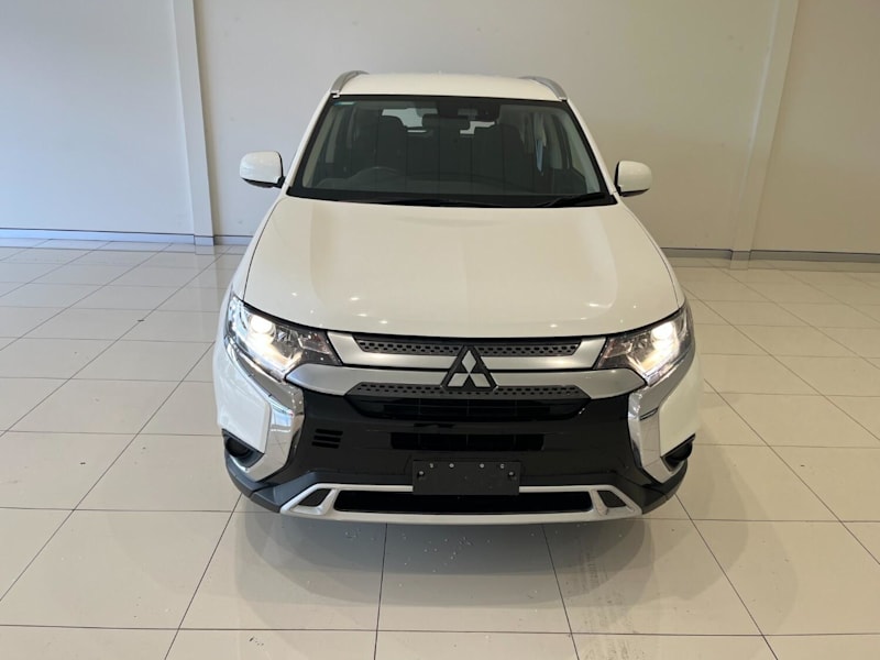 2018 Mitsubishi Outlander ZL MY19 ES 2WD ADAS White 6 Speed Constant Variable Wagon62937622621699112