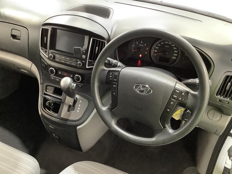 2019 Hyundai iLOAD TQ4 MY19 3S Liftback Creamy White 5 Speed Automatic Van62937625311490114
