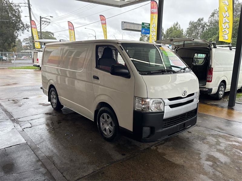 2016 Toyota HiAce KDH201R MY15 LWB White 5 Speed Manual Van62937625906307111