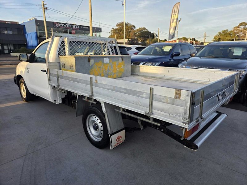 2009 Toyota Hilux TGN16R MY10 Workmate 4x2 White 4 Speed Automatic Cab Chassis62935689315971114