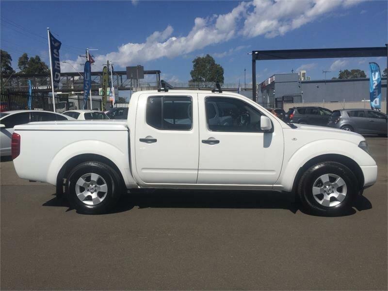 2014 Nissan Navara D40 MY13 RX (4x2) White 6 Speed Manual Dual Cab Pick-up62882733698946113
