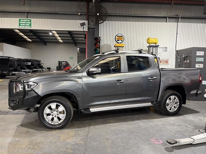 2018 LDV T60 SK8C Pro (4x4) Grey 6 Speed Manual Double Cab Utility62933711176833111