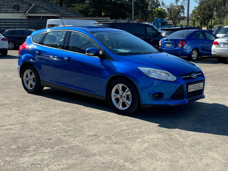 2013 FORD Focus TREND629356921318421120