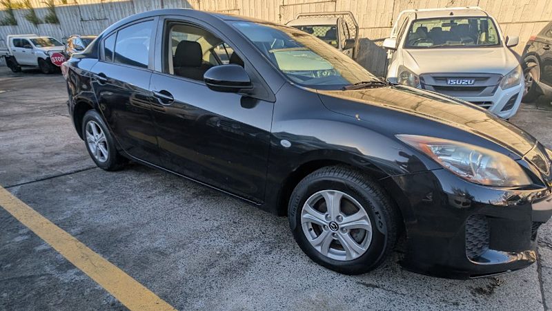 2013 MAZDA MAZDA3 NEO62935693543042111