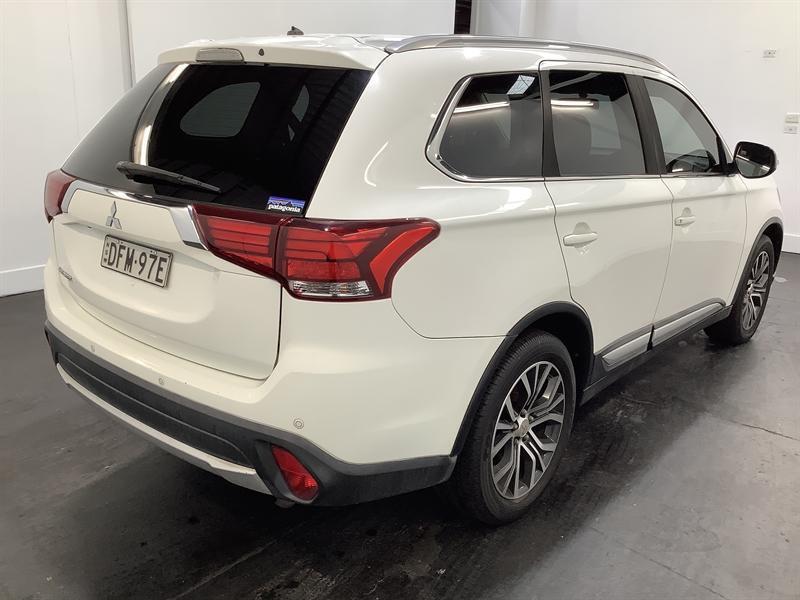 2016 Mitsubishi Outlander ZK MY16 LS (4x2) White Solid Continuous Variable Wagon62936662917249113