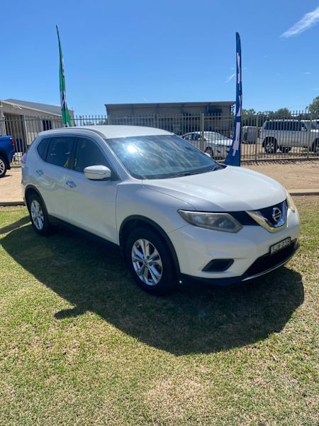 2014 NISSAN X-TRAIL ST (FWD)62939537533443111