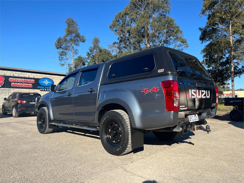 2012 Isuzu D-MAX MY12 LS-M Crew Cab Grey 5 Speed Manual Utility62934698390915112