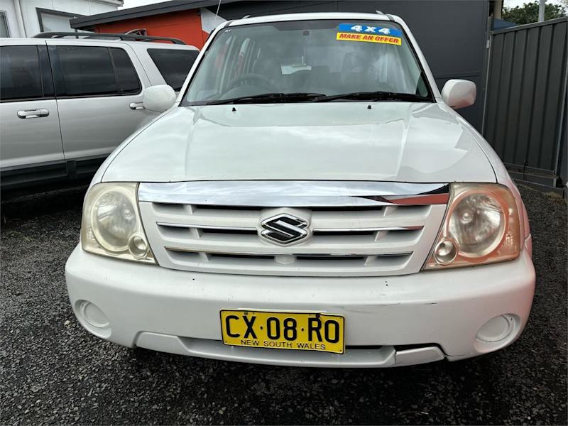 2003 Suzuki XL-7 JA627 (4x4) White 5 Speed Manual Wagon62936658023298113