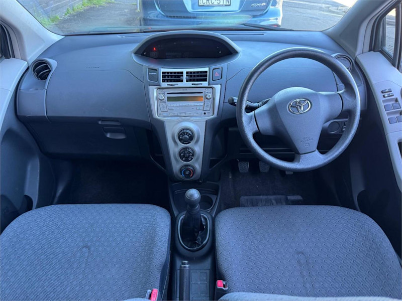 2009 Toyota Yaris NCP90R 08 Upgrade YR Silver, Chrome 5 Speed Manual Hatchback62934704356866113