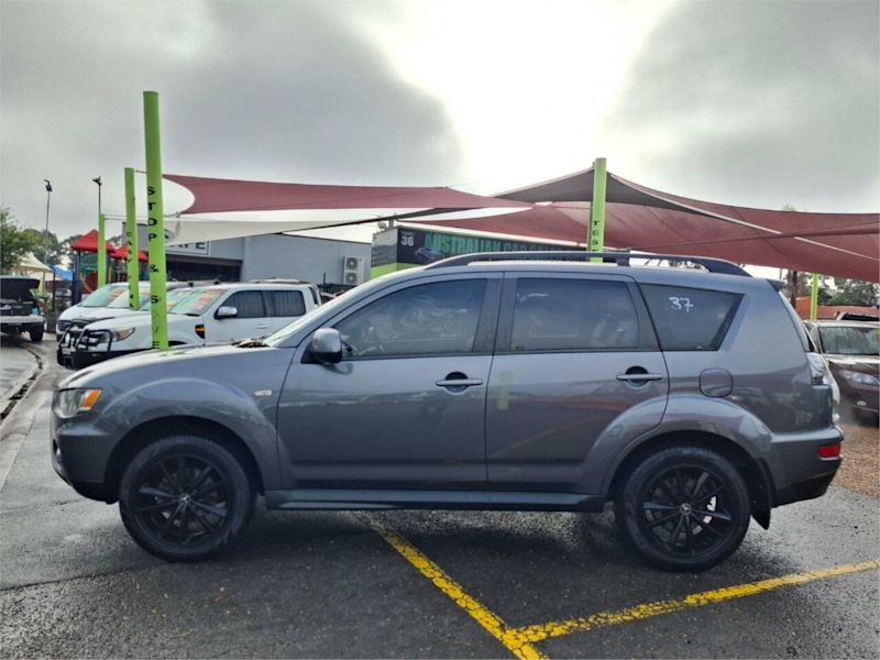 2011 Mitsubishi Outlander ZH MY12 LS 2WD Grey 5 Speed Manual Wagon62933707538305113