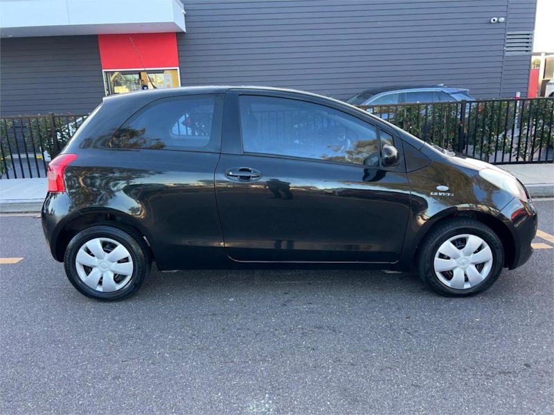 2007 Toyota Yaris NCP90R YR Black 5 Speed Manual Hatchback62935686338945111