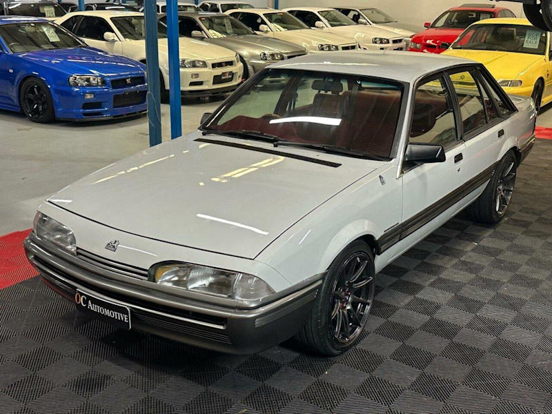 1986 Holden Commodore VL SL White 5 Speed Manual Sedan62882733186177111