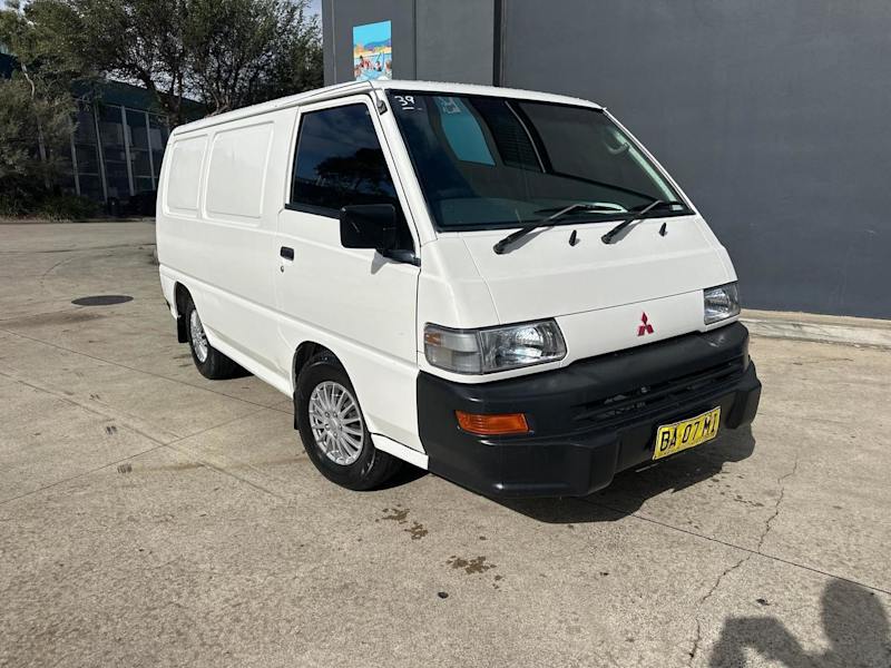 2009 Mitsubishi Express SJ MY09 SWB White 5 Speed Manual Van62934704660994110