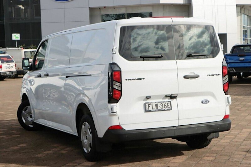 2023 Ford Transit Custom AV 2023.75MY Trend Low Roof LWB 320L Frozen White 8 Speed Automatic Van62934707003906112