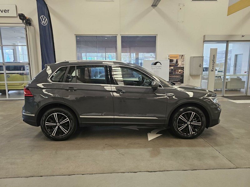 2023 Volkswagen Tiguan 5N MY24 132TSI Life DSG 4MOTION Dolphin Grey 7 Speed62882736841857111