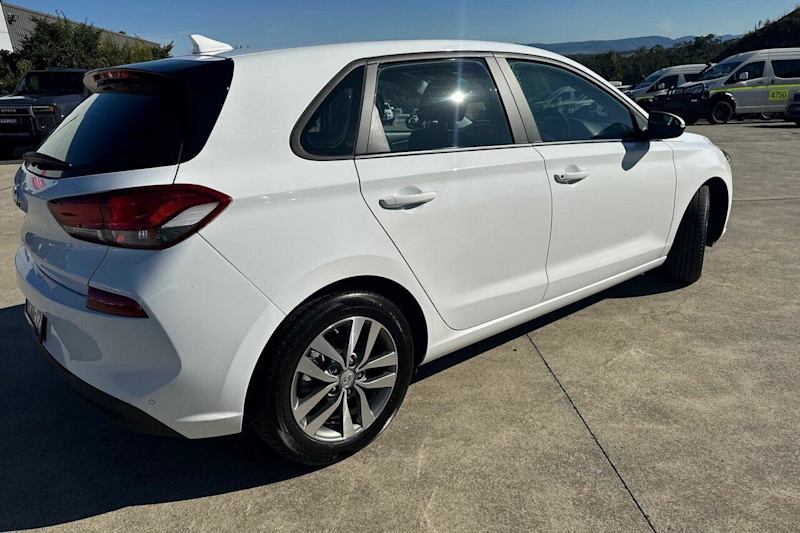 2020 Hyundai i30 PD2 Active White Hatchback62935687570433113