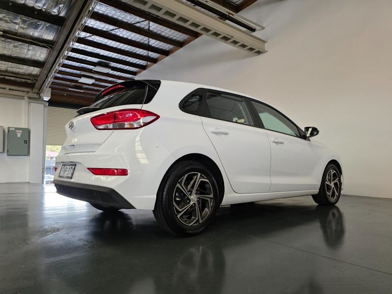 2022 Hyundai i30 i30 PD.V4 MY22 Hatchback 5dr Spts Auto 6sp 2.0i White Automatic Hatchback62933713390083114