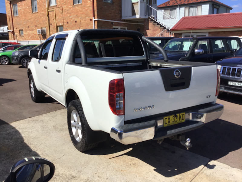 2012 NISSAN NAVARA ST (4x4), DUAL CAB PICKUP, MANUAL, 2.5L INTERCOOLED TURBO DIESEL.EXCELLENT COND,B62932714700802113