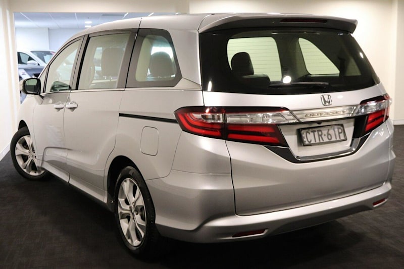 2014 Honda Odyssey RC MY14 VTi Silver Constant Variable Wagon62933711935490112